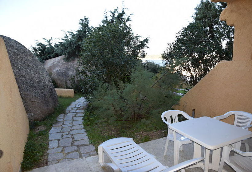 هتل Residence Baia Santa Reparata