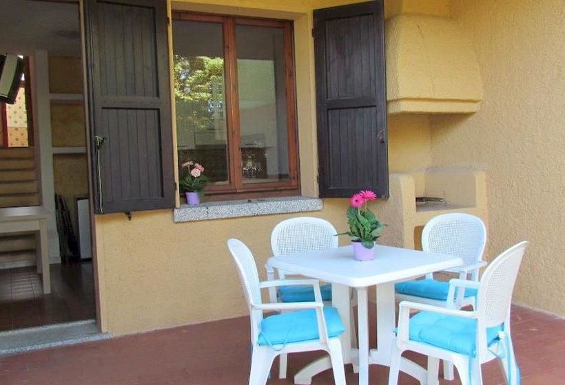 هتل Residence Baia Santa Reparata