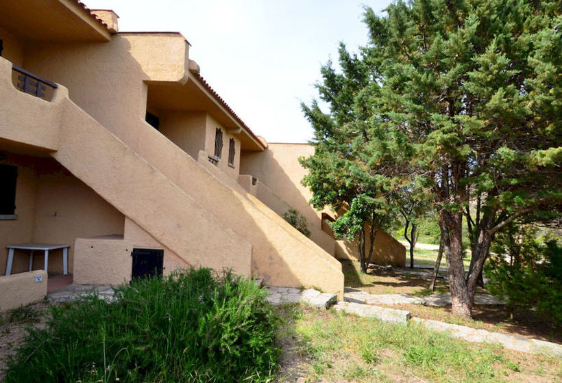 هتل Residence Baia Santa Reparata