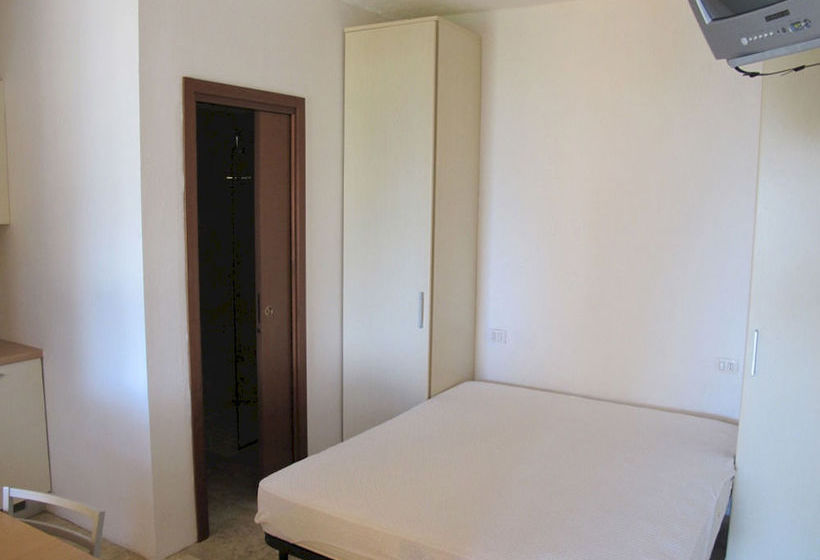 هتل Residence Baia Santa Reparata