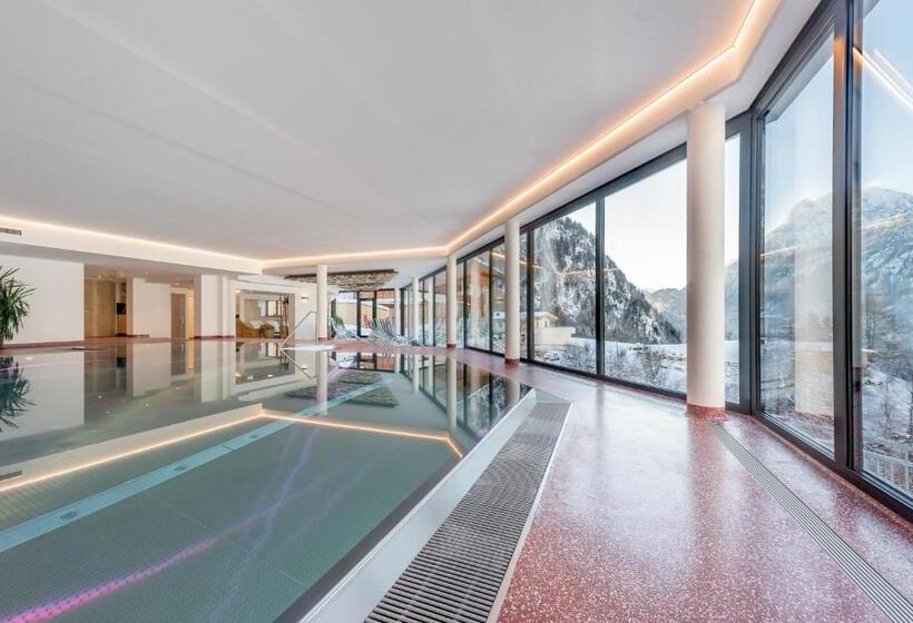 בית מלון כפרי Burgstein   Alpin & Lifestyle