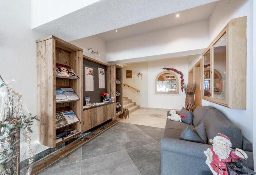 בית מלון כפרי Burgstein   Alpin & Lifestyle