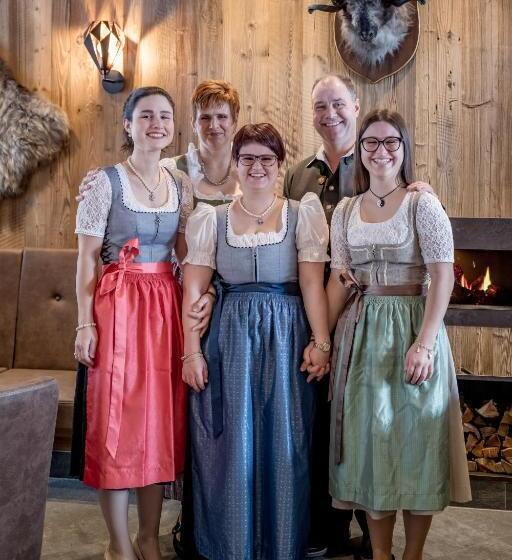 בית מלון כפרי Burgstein   Alpin & Lifestyle