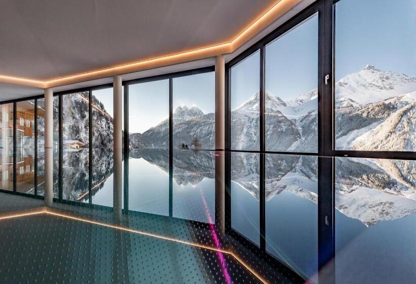 בית מלון כפרי Burgstein   Alpin & Lifestyle