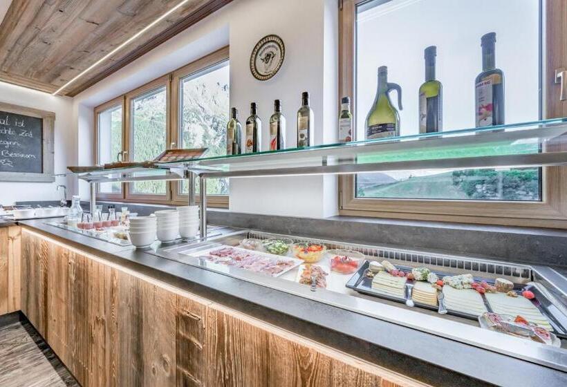 בית מלון כפרי Burgstein   Alpin & Lifestyle