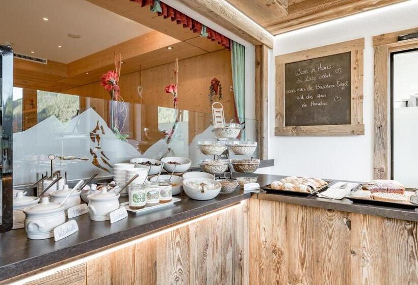 בית מלון כפרי Burgstein   Alpin & Lifestyle