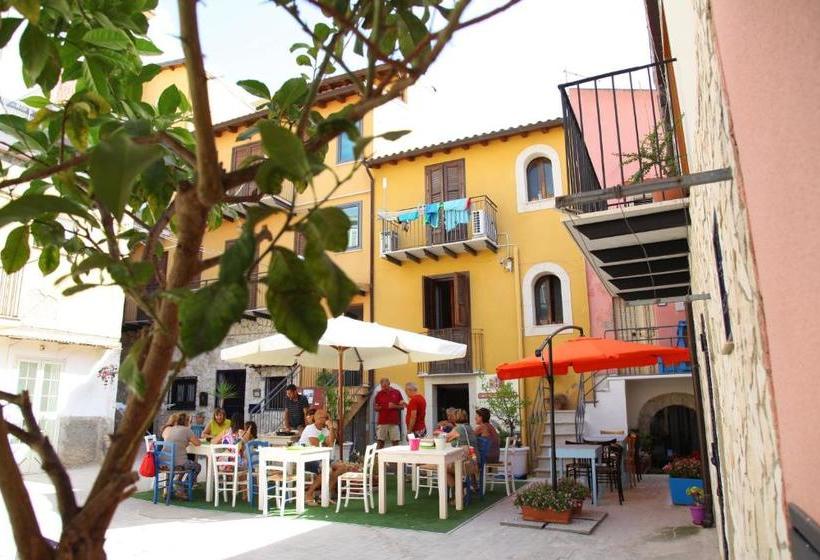 هتل Case Albergo Al Cortiletto