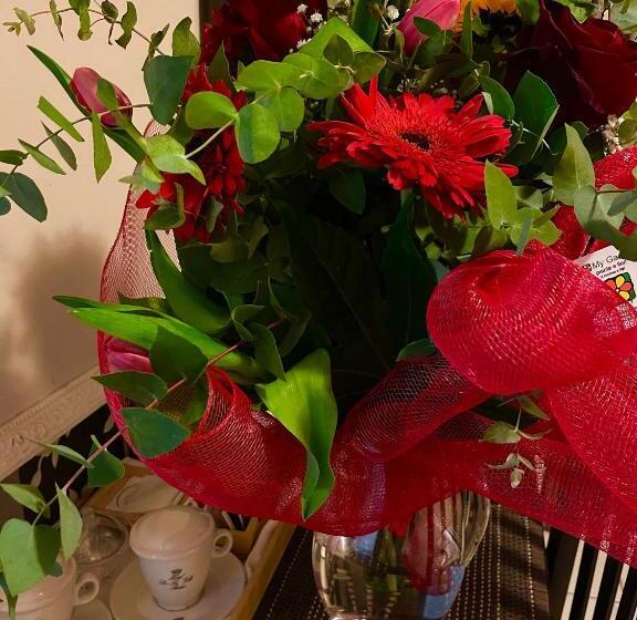 Отель De La Ville Relais