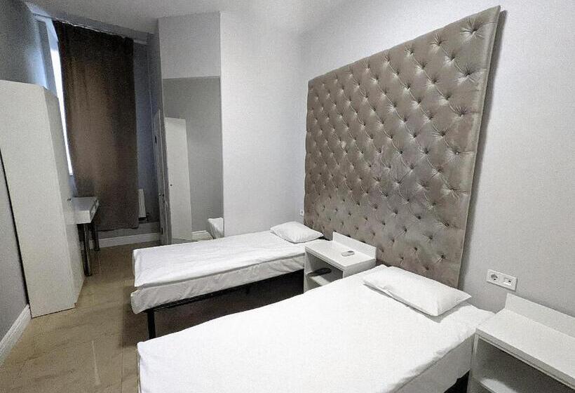 בית מלון כפרי De Paris