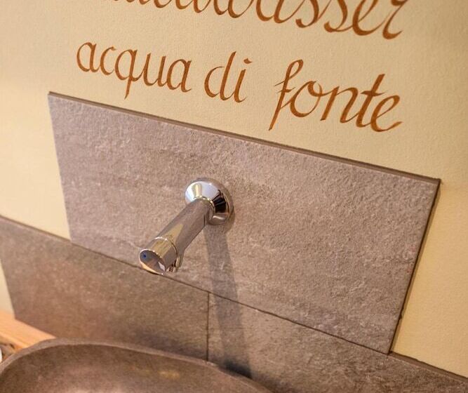 בית מלון כפרי Falken