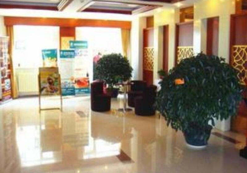 Отель Greentree Inn Yantai Xingfu Road Marina Plaza Express