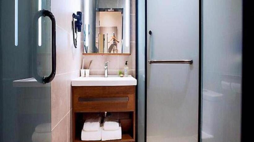 Hanting Hotel Kunshan South Railway Station