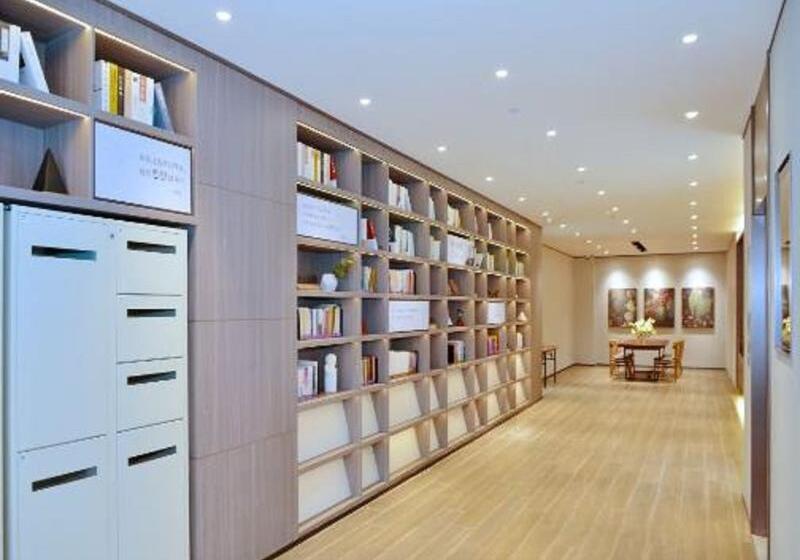 Hanting Hotel Shenzhen Nanshan Metro Station