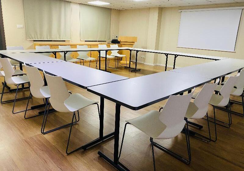 Hanting Hotel Shenzhen Nanshan Metro Station