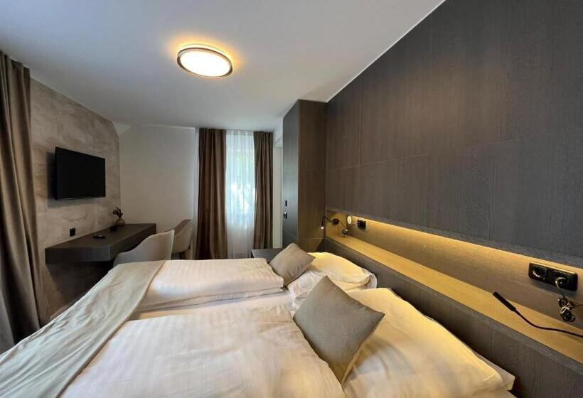 هتل Harmshof Bispingen