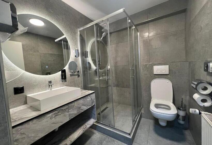 هتل Harmshof Bispingen