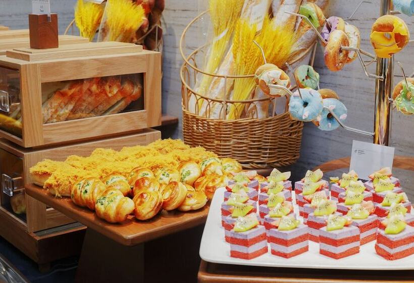 Отель Holiday Inn Taiyuan City Center