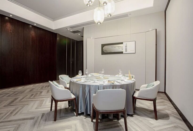 Отель Holiday Inn Taiyuan City Center