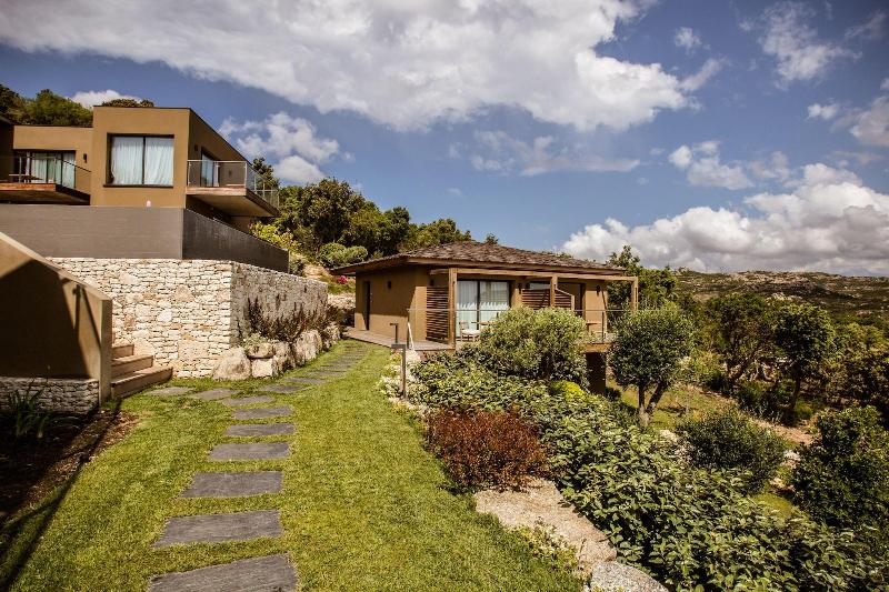 هتل Hôtel Version Maquis Santa Manza