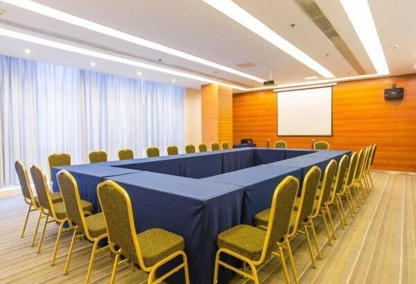 هتل Metropolo Taizhou Wanda Square