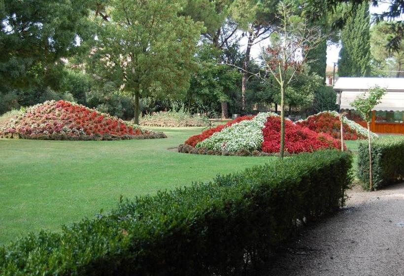 ホテル Assisi Parco Dei Cavalieri
