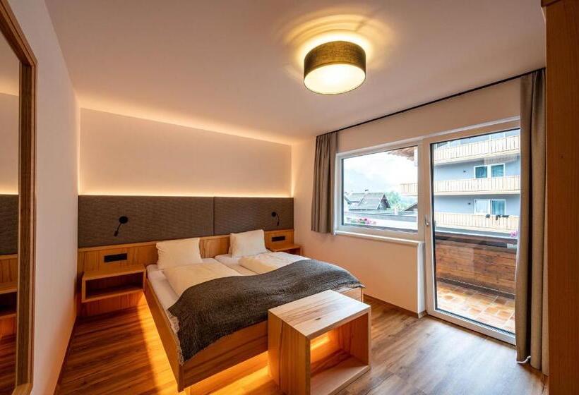 Отель Rustika   Appartements & Spa