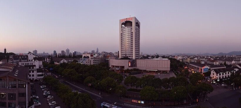 Отель Shaoxing Xianheng Grand