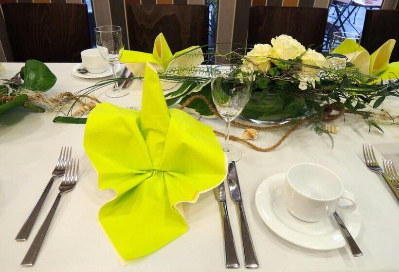 فندق Zum Eichenzeller