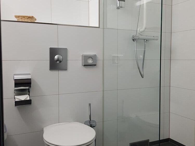 فندق Zum Eichenzeller