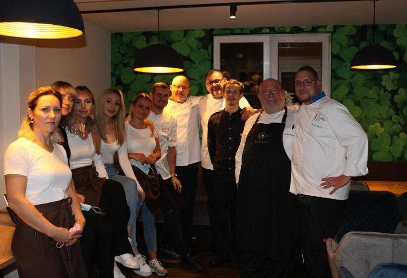 פנסיון Rhönblick Landhotel   Restaurant   Countrypub