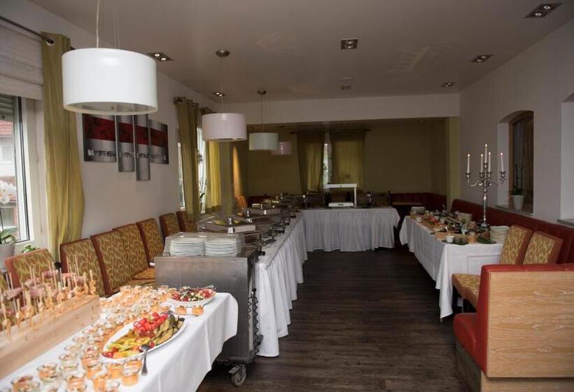 פנסיון Rhönblick Landhotel   Restaurant   Countrypub