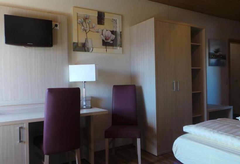 פנסיון Rhönblick Landhotel   Restaurant   Countrypub