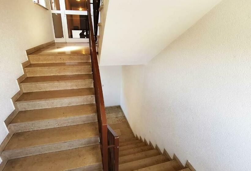 1 Room Apartment In Rodgau Near Frankfurt