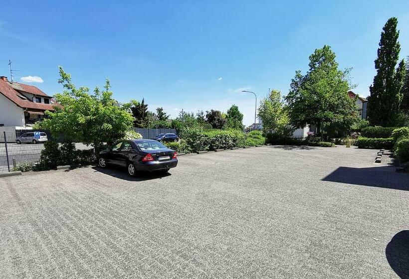 1 Room Apartment In Rodgau Near Frankfurt