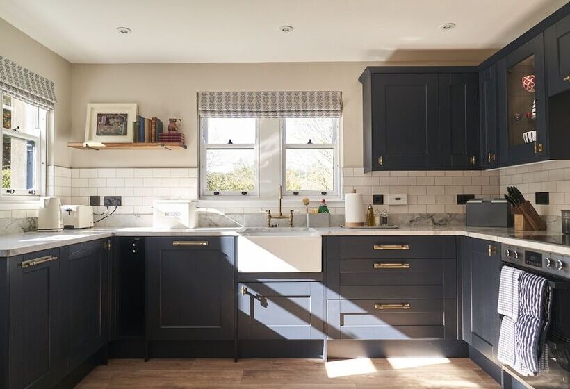 Joivy The South Lodge At Balcarres