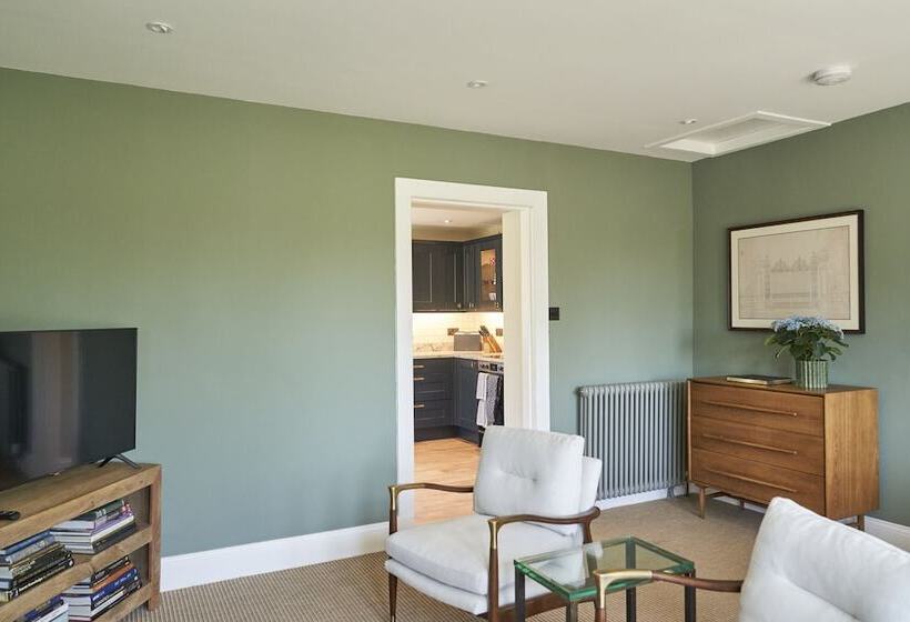 Joivy The South Lodge At Balcarres