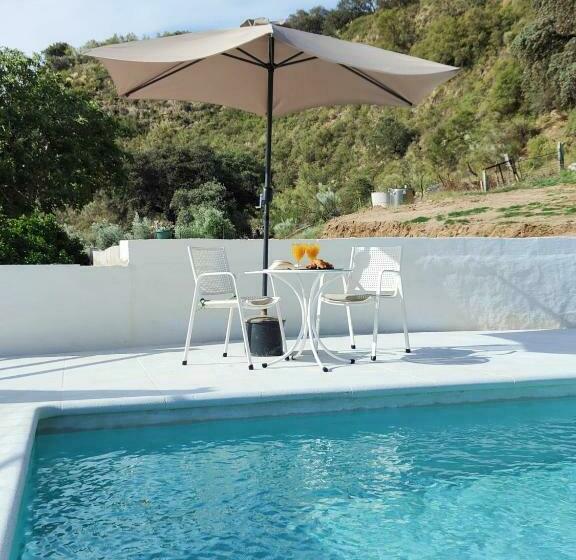 Casa De Campo Con Maravillosas Vistas, Bbq Y Piscina