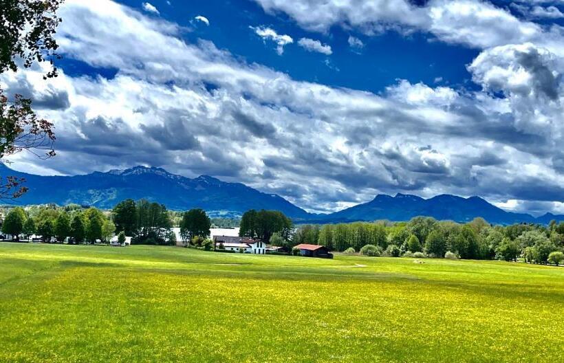 Ferienwohnung Chiemseealpenblick