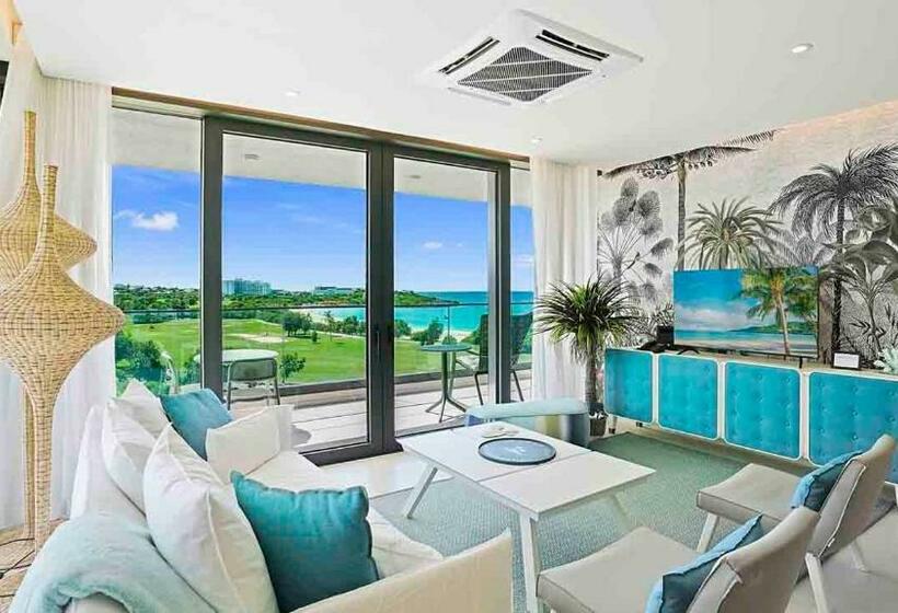 Fourteen At Mullet Bay