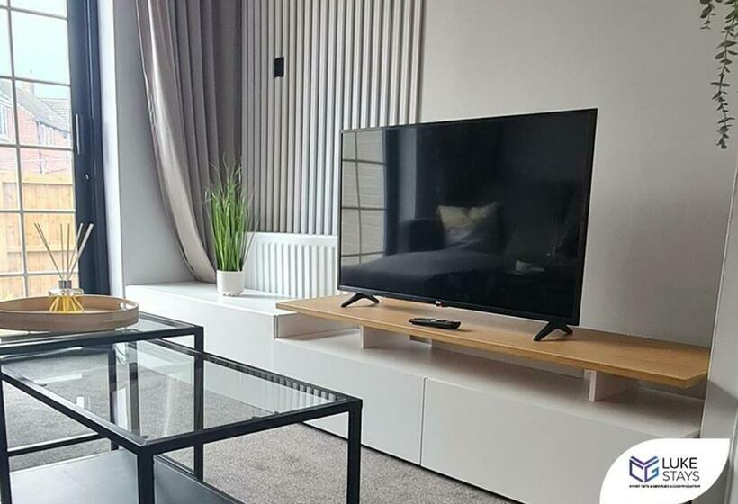 Luke Stays Winskell Road