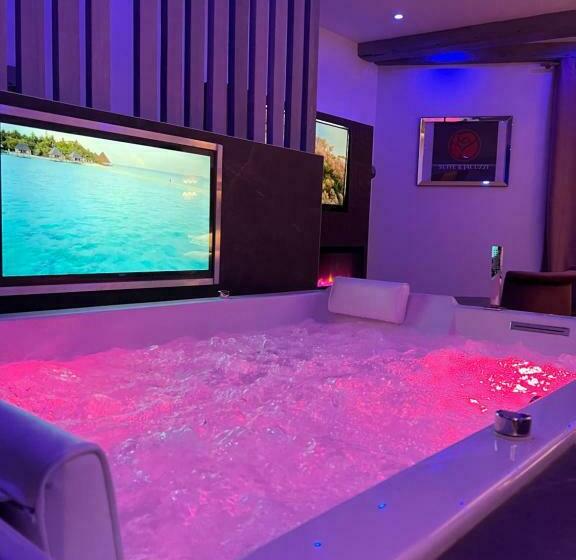 Chic & Jacuzzi