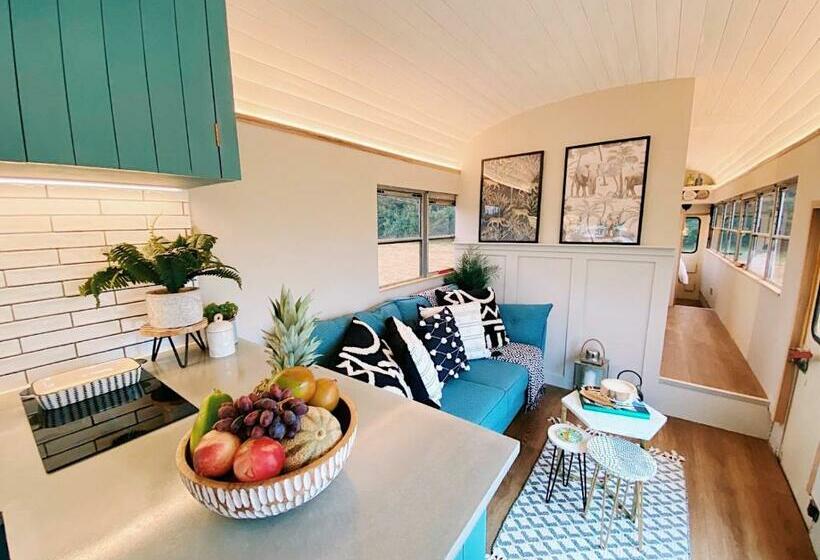 American School Bus Retreat With Hot Tub In Sussex Meadow