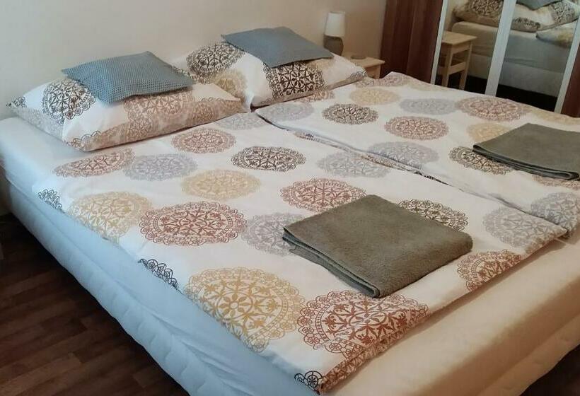 Apartmán S Vířivkou A Infrasaunou V Olomouci