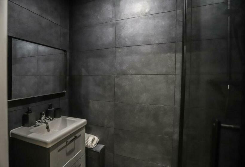 Appart Hôtel Le Bright Evry  4 Chambres Design