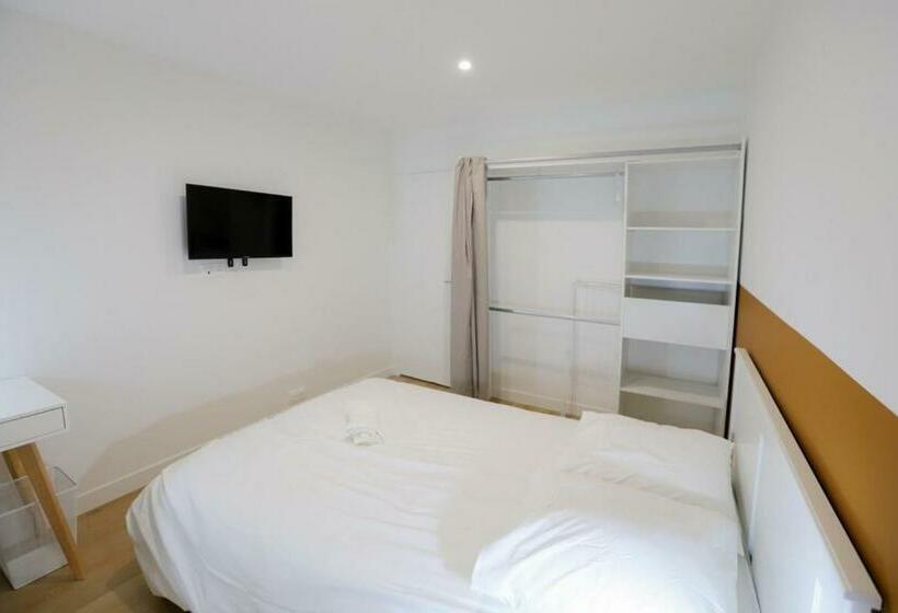 Appart Hôtel Le Bright Evry  4 Chambres Design