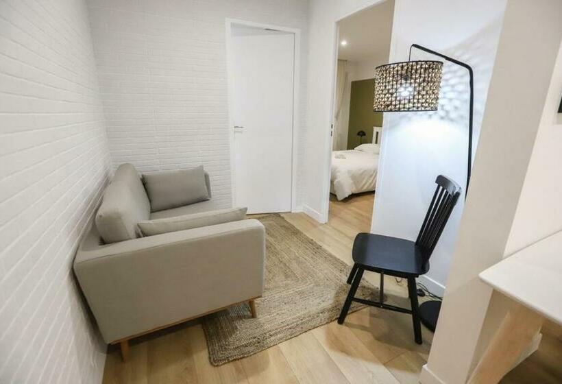 Appart Hôtel Le Bright Evry  4 Chambres Design