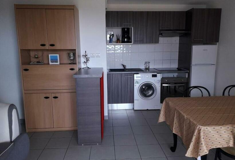 Bel Appartement En Résidence Avec Parking Privé