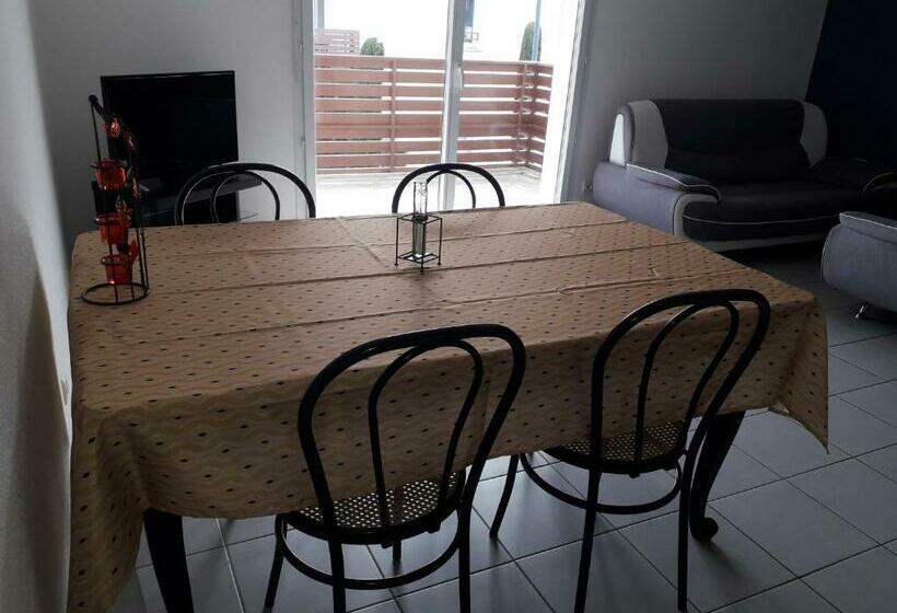 Bel Appartement En Résidence Avec Parking Privé