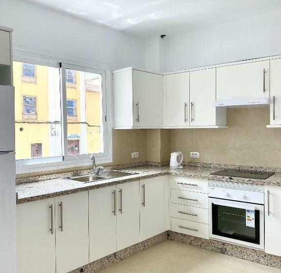 ¡best Location!   Icod Center