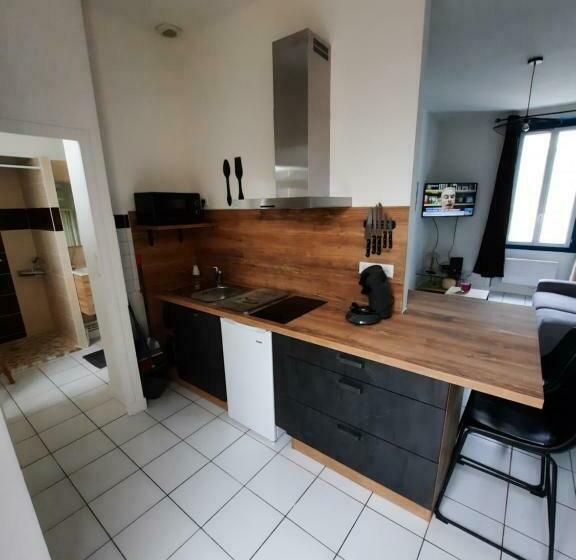 Charmant Studio Plein Centre Ville